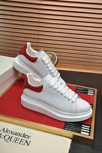 Picture of Alexander McQueen Shoes Men _SKUfw111821807fw